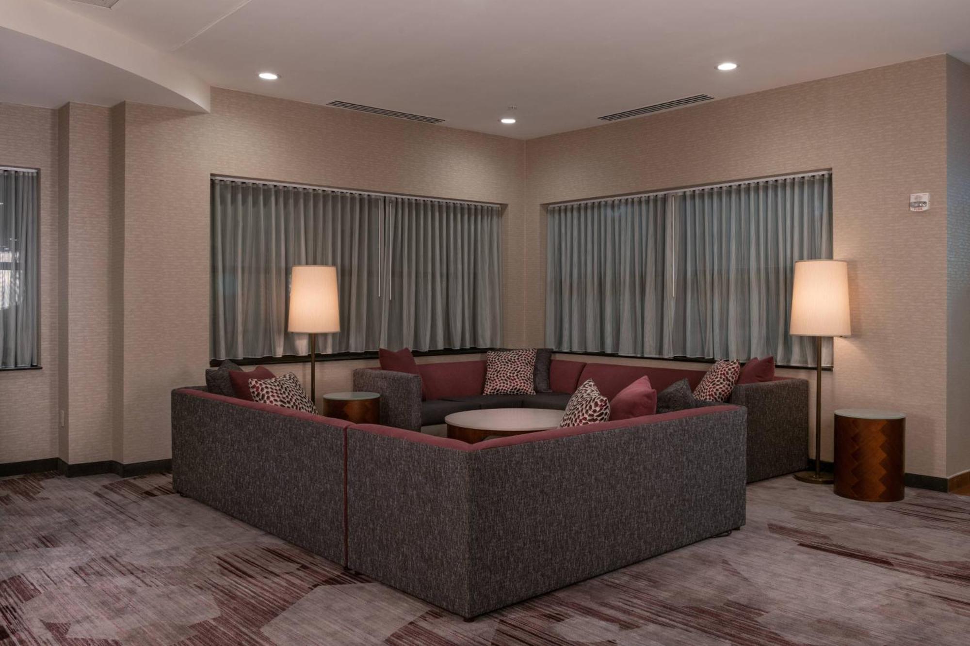 Courtyard By Marriott Newark-University Of Delaware Exterior foto