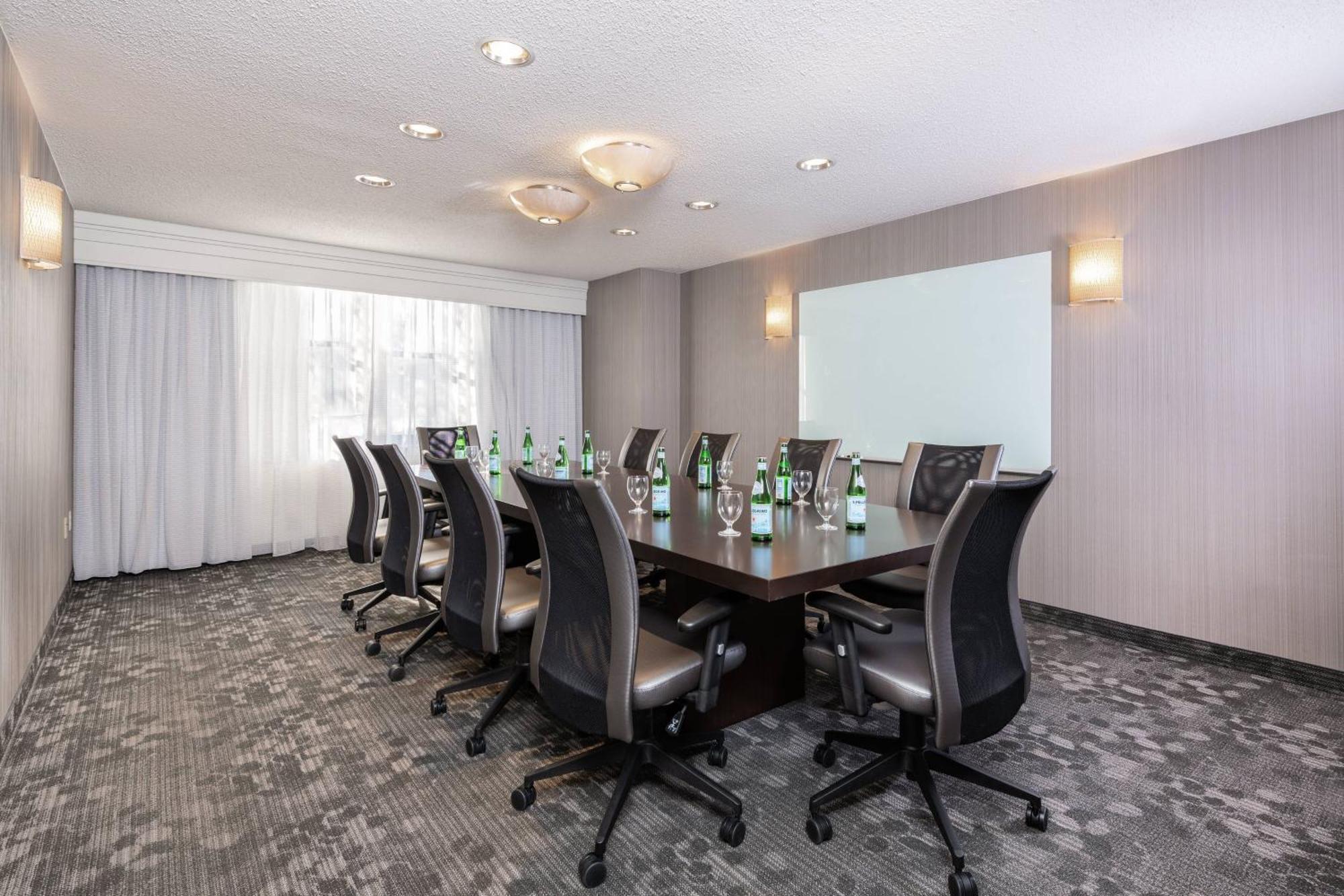 Courtyard By Marriott Newark-University Of Delaware Exterior foto